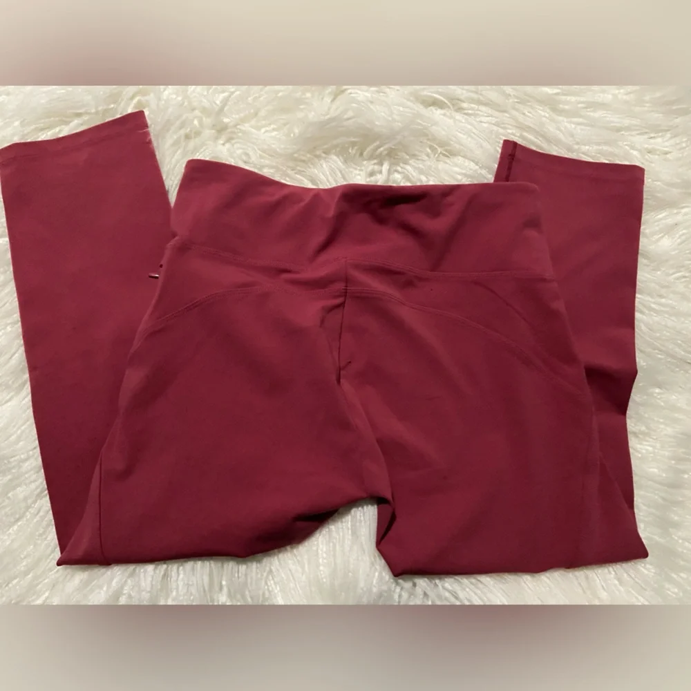 Lorna Jane capri Leggings - Picture 3 of 5